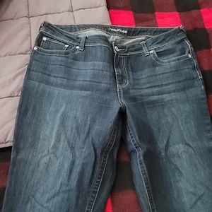 Maurices jeans